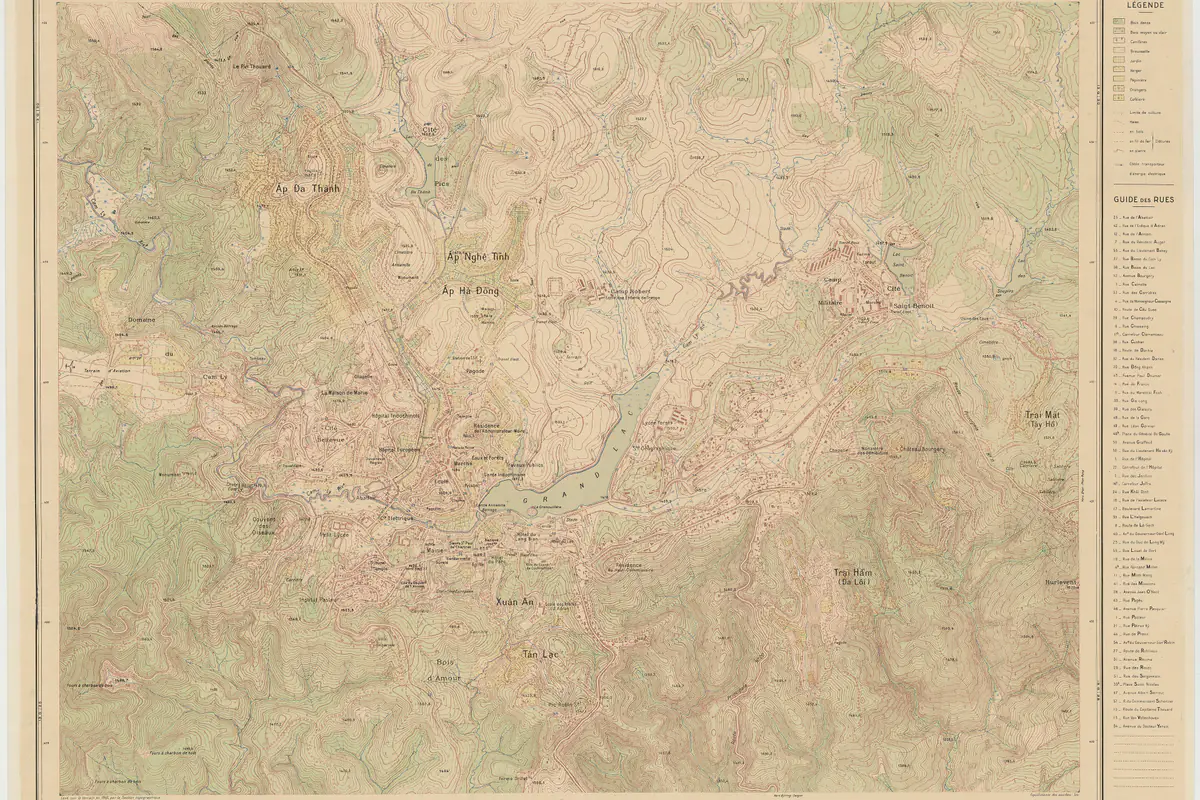 A 1:10,000 city plan of Da Lat from 1947 by the Indochina Geographic Service, centered on Xuan Huong Lake