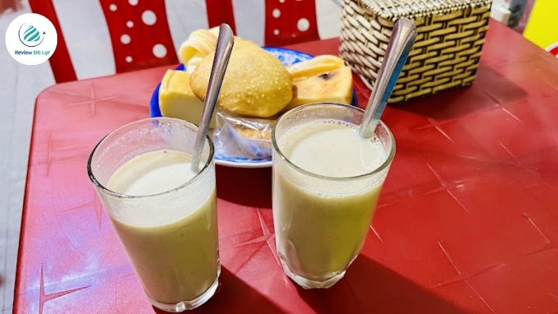 Cô Phương – Quán sữa đậu nành nhỏ mà đông khách lạ kỳ