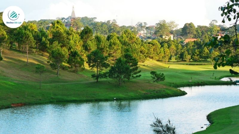 “Đồi Cù” là biểu tượng gắn liền với ký ức, văn hóa và vẻ đẹp của thành phố