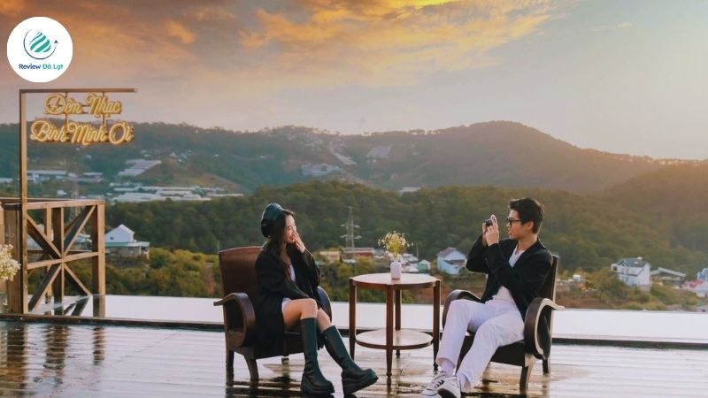 Săn mây buổi sớm, ngắm cảnh chill trên đỉnh đồi cao