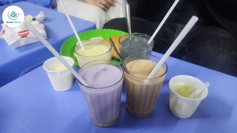 Sữa Đậu Nành Dung Béo – Quán sữa đông khách ở Đà Lạt