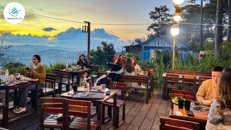 Khám phá không gian siêu chill của Tiệm Nướng Hoàng Hôn