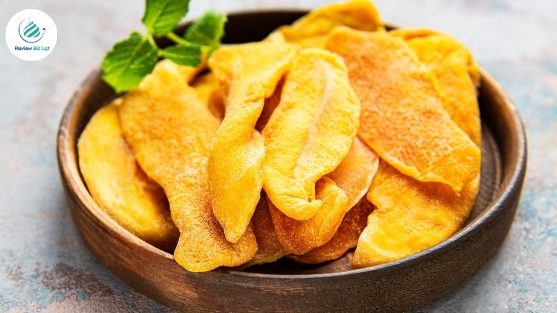 Vị chua ngọt quyến rũ từ trái cây sấy Đà Lạt