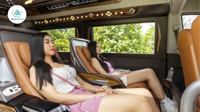 Đặt vé xe limousine trực tuyến dễ dàng trên app