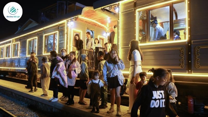 Hướng dẫn chi tiết cho chuyến đi tàu cổ Đà Lạt đầu tiên