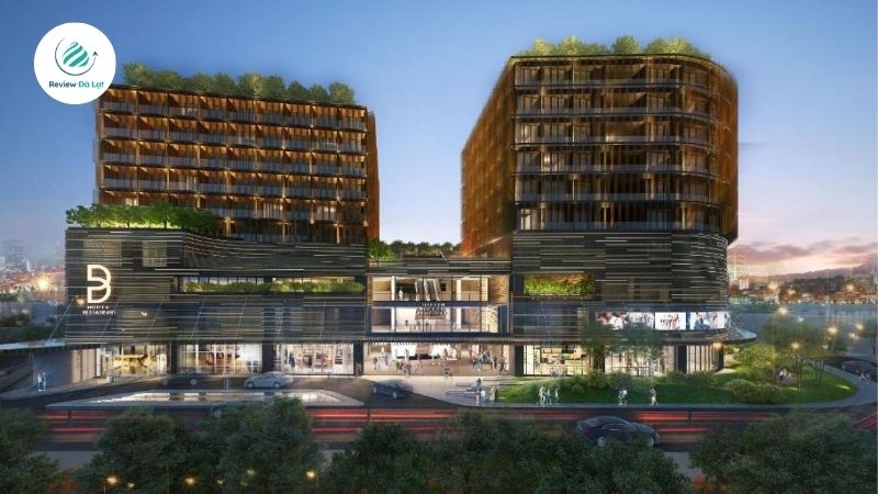 View nhìn từ Dalat Center xuống khu chợ đêm rực rỡ ánh đèn