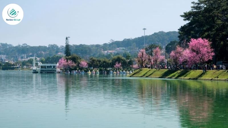 Kinh nghiệm du lịch Hồ Xuân Hương