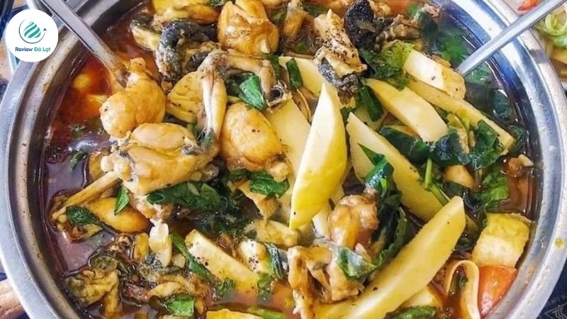 Lẩu ếch ở quán Dìn vẫn giữ được độ tươi ngon