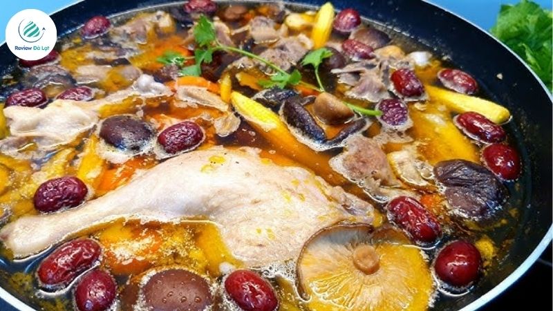Lẩu vịt tiềm - Món đặc trưng tại Mì vịt tiềm - Lẩu vịt tiềm 172/1 Nguyễn Văn Trỗi