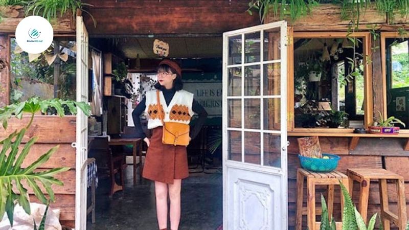 Lối Nhỏ Cafe