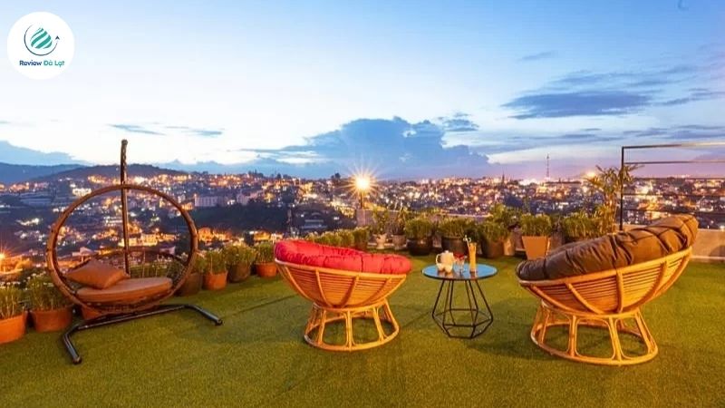 Quán cà phê ngắm hoàng hôn Đà Lạt cực chill: Dalat Golf Cafe