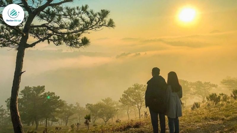 Địa điểm ngắm hoàng hôn Đà Lạt: Đồi Thiên Phúc Đức