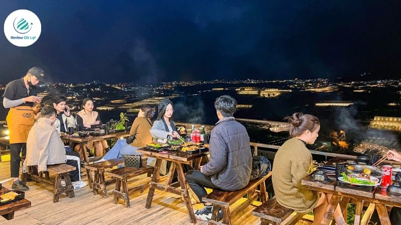 Không gian ấm cúng tại Xóm Lèo