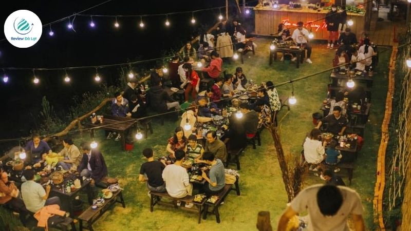 Menu đa dạng, không gian thoáng mát tại nướng Thương Thương