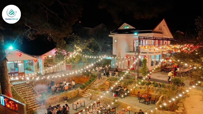 Thưởng thức món bò nướng tảng best seller tại Túy Tửu Lầu