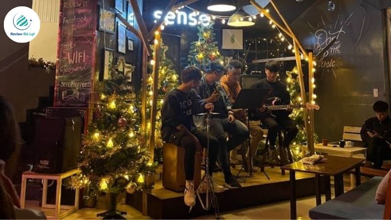 Tận hưởng sự yên bình ở Sense Coffee