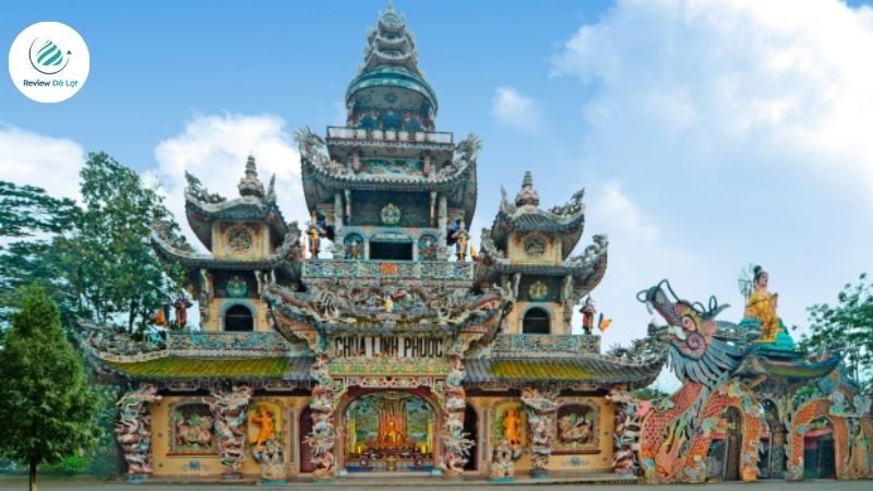 Chùa Linh Phước (Chùa Ve Chai)