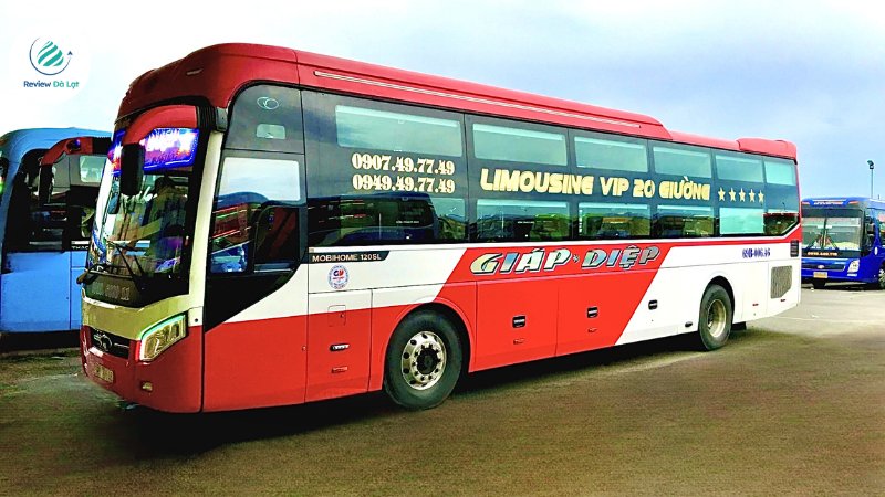 Xe sạch sẽ, cơ bản, giá vé cạnh tranh cho mọi người